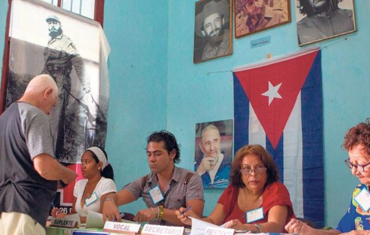 Cuba deja atrás la Constitución del 76