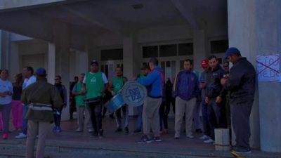 Municipales de Pringles y Saavedra se movilizan para pedir mejoras salariales