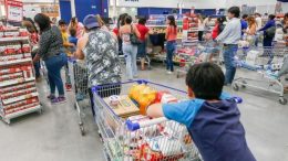 En un mes, subió $1.800 el precio de la canasta para no caer en la pobreza en Salta