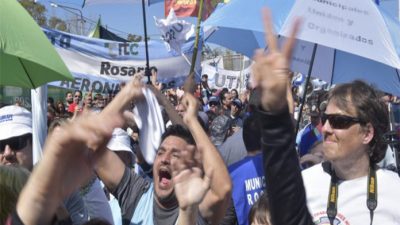 Rosario: Hay 15.700 puestos de trabajo en riesgo