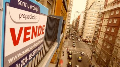 Con los créditos hipotecarios inaccesibles, la compraventa de inmuebles cayó más del 50% en Buenos Aires