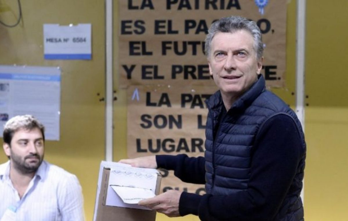 El PJ advirtió que si Macri prohíbe las colectoras “distorsionará el proceso electoral”