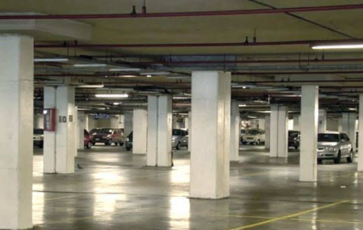En solo un año cerraron 200 estacionamientos porteños