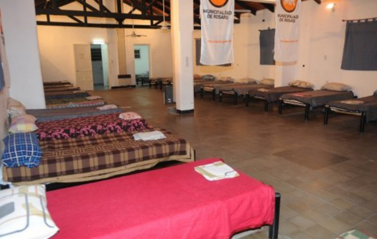 Abrió el refugio municipal de Rosario y sumaron más camas