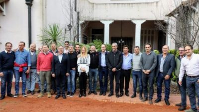 Los intendentes del PJ van a Cañuelas para empezar a debatir la candidatura a gobernador