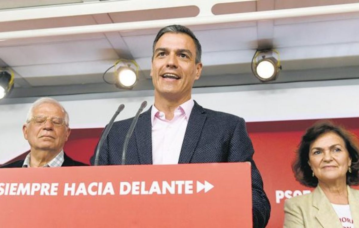 España: El PSOE gana, pero la derecha sigue viva