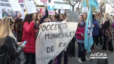 El intendente de Mar del Plata no da marcha atrás y se agudiza la crisis con los docentes municipales