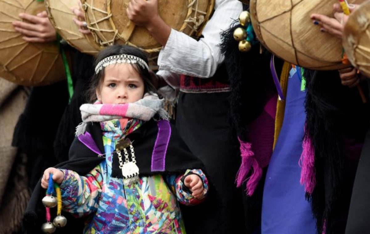 Una multitud se acercó a la meseta a celebrar el año nuevo mapuche