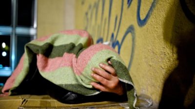 Las personas que duermen en la calle, un problema que impacta en Neuquén