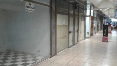 Rosario: Advierten que «el cierre de locales comerciales creció un 15 por ciento en el último año»