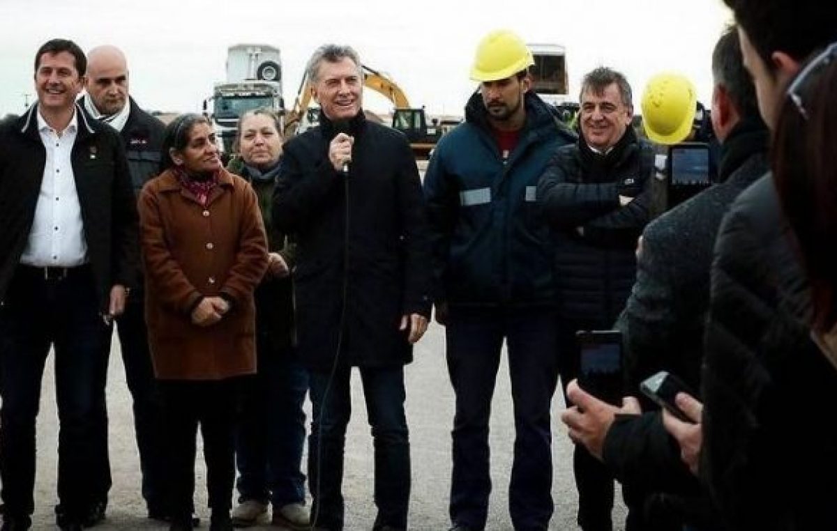 La Justicia le pidió a Macri que deje de usar la obra pública como campaña