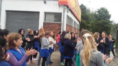Vuelven los despidos a Textiliana: A 3 meses de la victoria de las obreras, “la patronal quiere recuperar terreno”