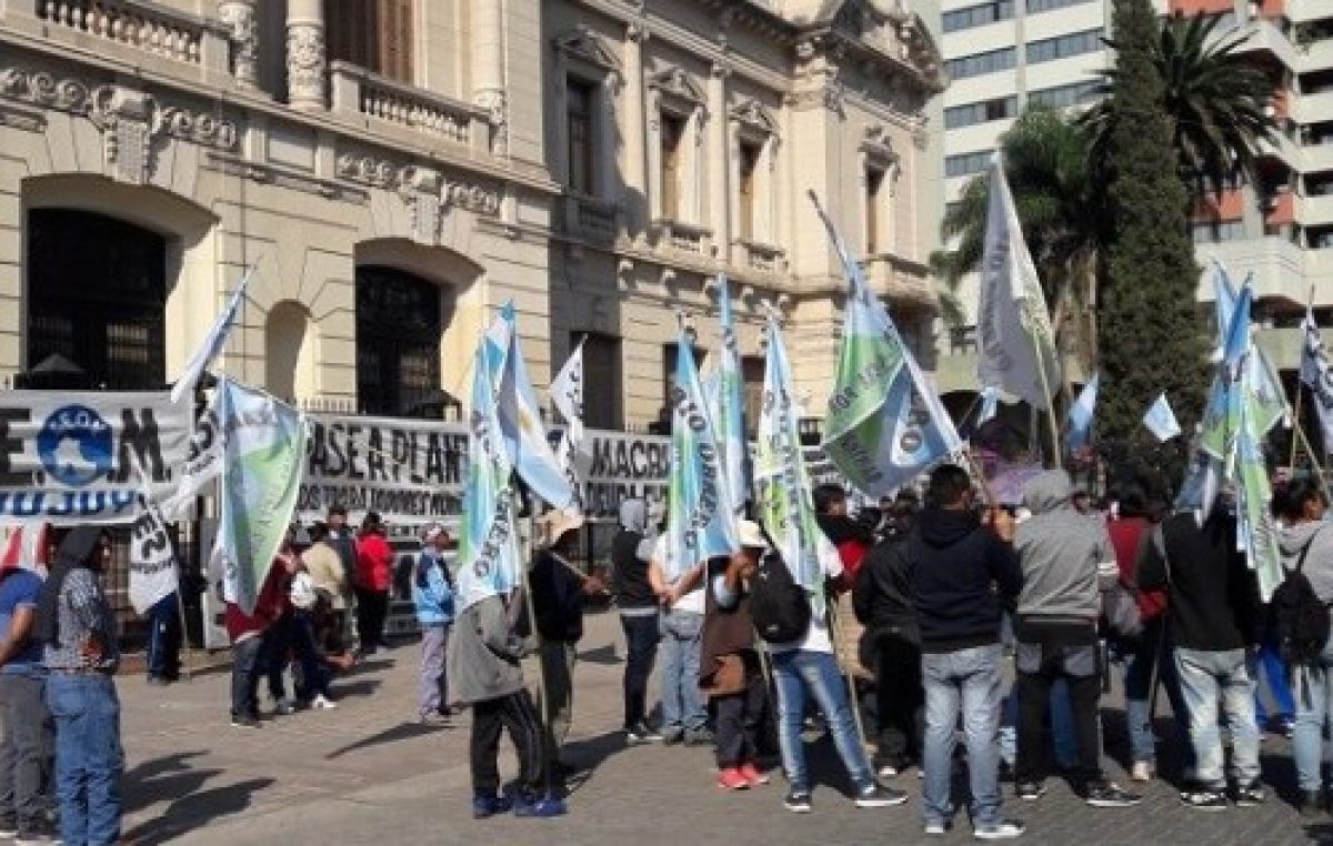 Paro y marcha de municipales jujeños el miércoles en reclamo de mejoras salariales