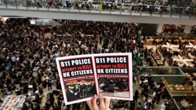 El aeropuerto de Hong Kong canceló todos los vuelos por la protesta