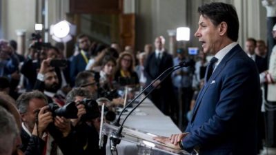 Conte avanza hacia un nuevo gobierno en Italia