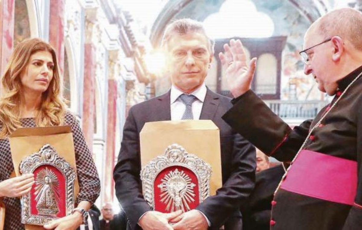 El oficialismo intenta despegar a Macri de las duras palabras del Arzobispo de Salta