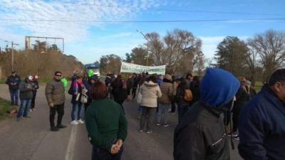 Municipales de Carcarañá comienzan la semana con paro de actividades