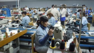 Una fábrica de Misiones que trabaja para Nike echa a casi todos sus empleados