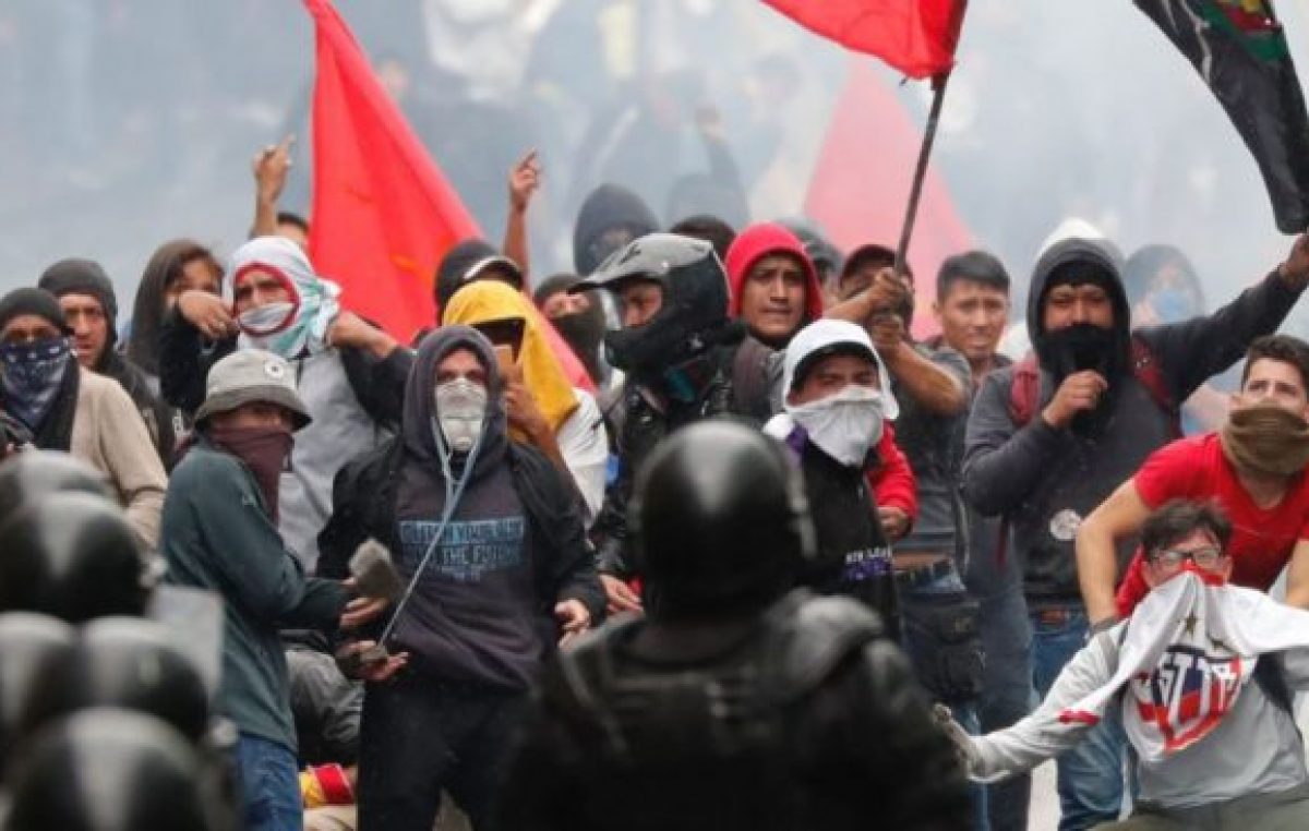 Quita de subsidios a los combustibles: Ecuador declaró el estado de excepción por protestas