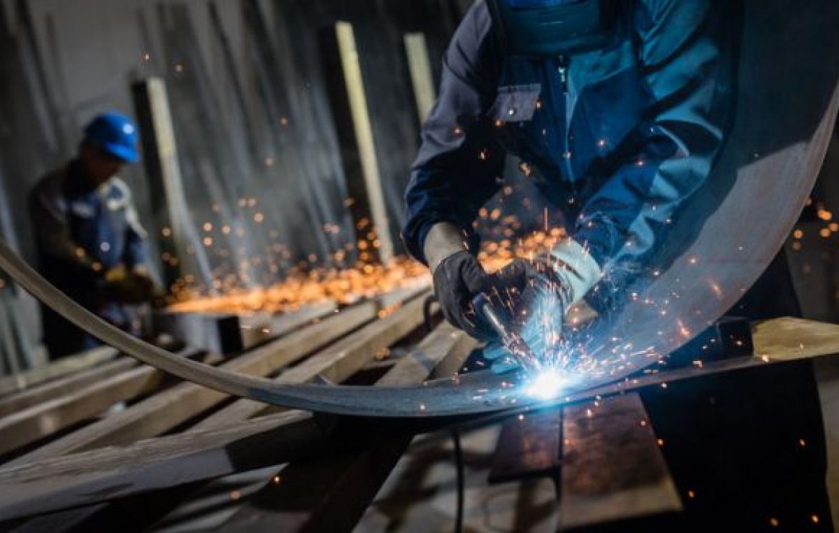 La industria metalúrgica perdió 25 mil empleos