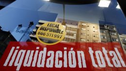 Desde 2015, se desocuparon seis locales comerciales por mes en Santa Fe