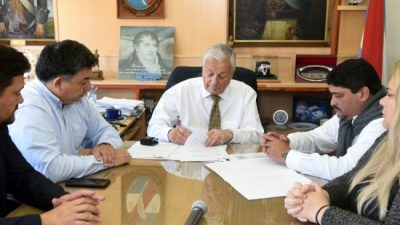 El Municipio de Concepción y los gremios acordaron pases a planta y un nuevo aumento