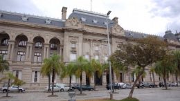 La provincia de Santa Fe sale a dar auxilio financiero a municipios y comunas