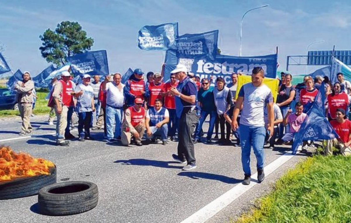 Después del corte de la autopista, los obreros de Maciel piden la conciliación