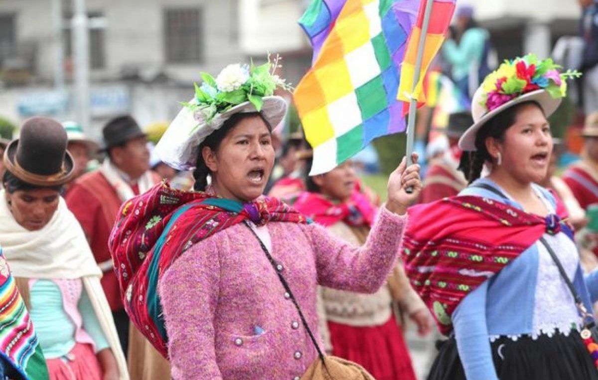 Bolivia: «El Gobierno puede buscar los eufemismos que quiera, pero se trata de un golpe de Estado»