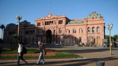 El macrismo agrandó el Estado de cargos jerárquicos