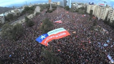 El pueblo chileno unió sus voces para exigir una nueva Constitución