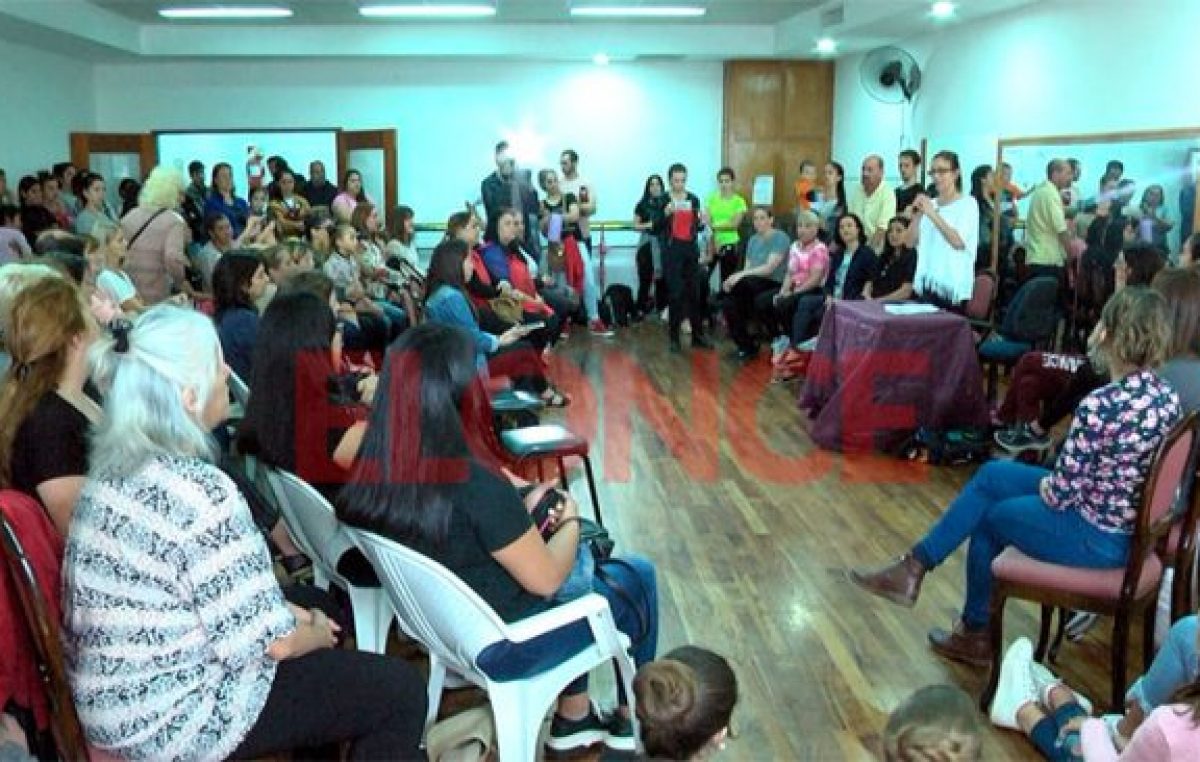 Paraná: «Cierra la Escuela Municipal de Danzas, cayeron todos los contratos»