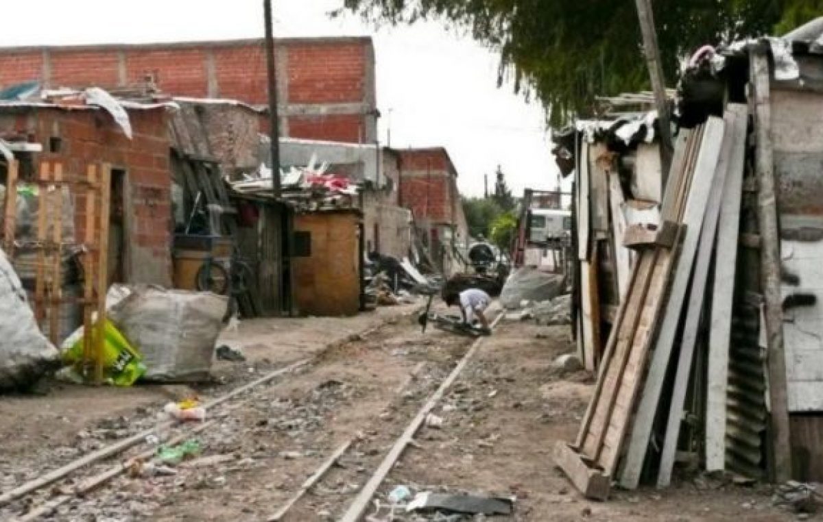 Castricone: «La situación social en los barrios rosarinos es muy difícil»