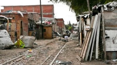 Castricone: «La situación social en los barrios rosarinos es muy difícil»