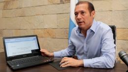 Provincia asistió con $187 millones a municipios y comunas neuquinas para el pago del aguinaldo