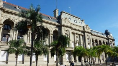 Municipios santafesinos advirtieron que no podrán pagar sueldos y aguinaldos sin el Focom