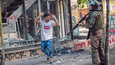 La economía chilena se contrae por efecto de la ola de protestas