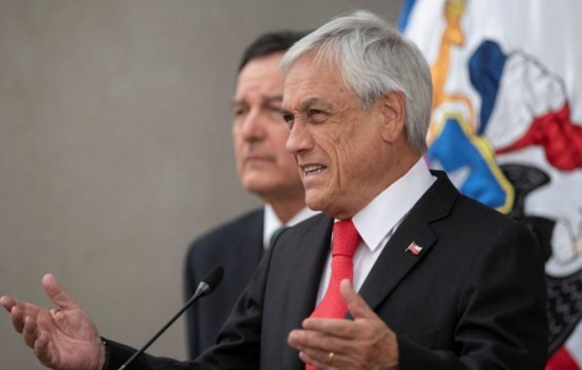 Piñera alcanzó el nivel más bajo de aprobación presidencial