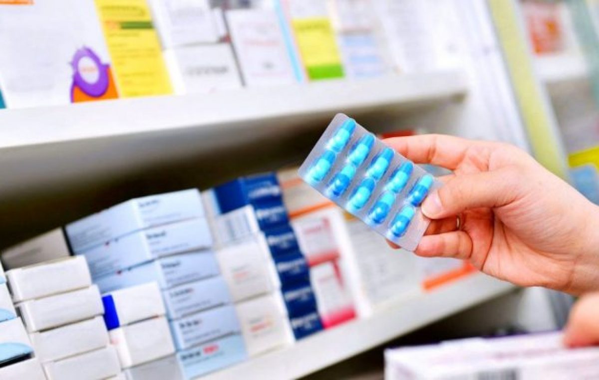 El gobierno busca ampliar el acceso a medicamentos tras los fuertes aumentos durante la gestión de Macri