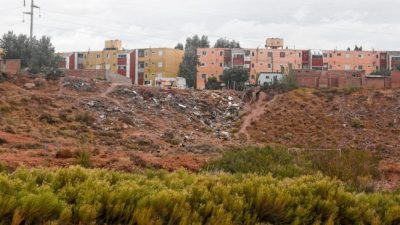 El municipio busca frenar el daño ambiental en la barda de Neuquén