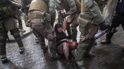 Casi 700 golpizas de uniformados durante las protestas en Chile