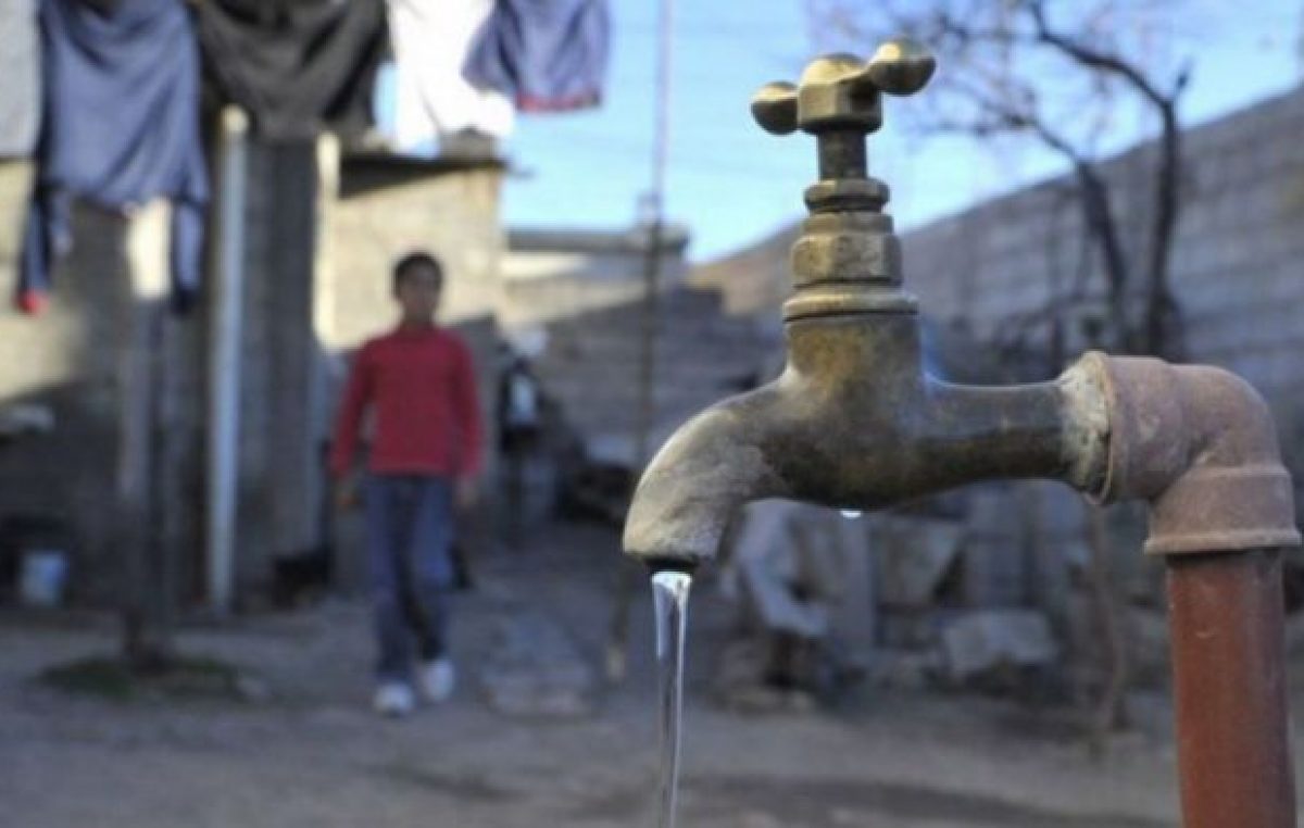 Salta: Se pierden 12 millones de litros de agua potable por hora