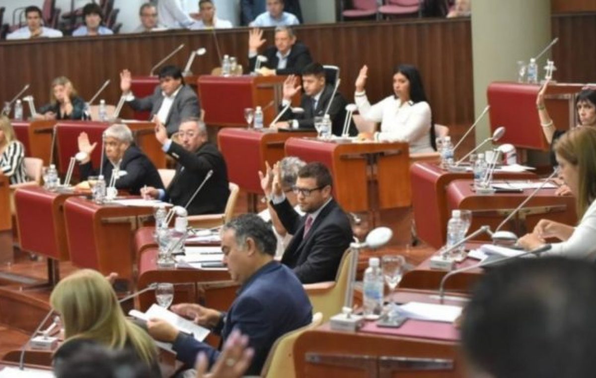 El Gobierno de Chubut insiste con el aumento salarial para la planta política