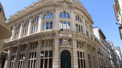 Macristas atornillados a las sillas del Estado