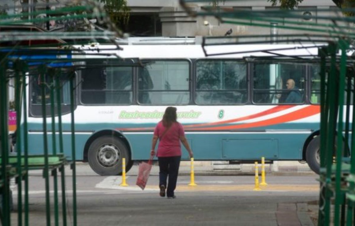 Colectivos: 55 mil pasajeros menos en Bahía y una caída de la recaudación del 90 %