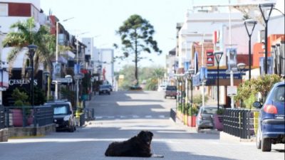 Con barbijos, cierre total de accesos y toque de queda, intendentes endurecen las medidas de prevención