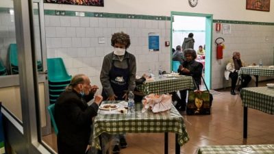 Los pobres aumentan en Italia por el coronavirus