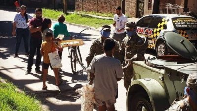 Las Fuerzas Armadas ya distribuyeron más de un millón de raciones de alimentos en las zonas más vulnerables