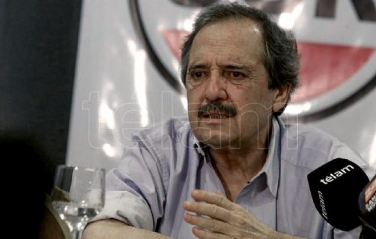 Alfonsín tildó de «poco seria» la campaña opositora «Travesía por la Democracia»