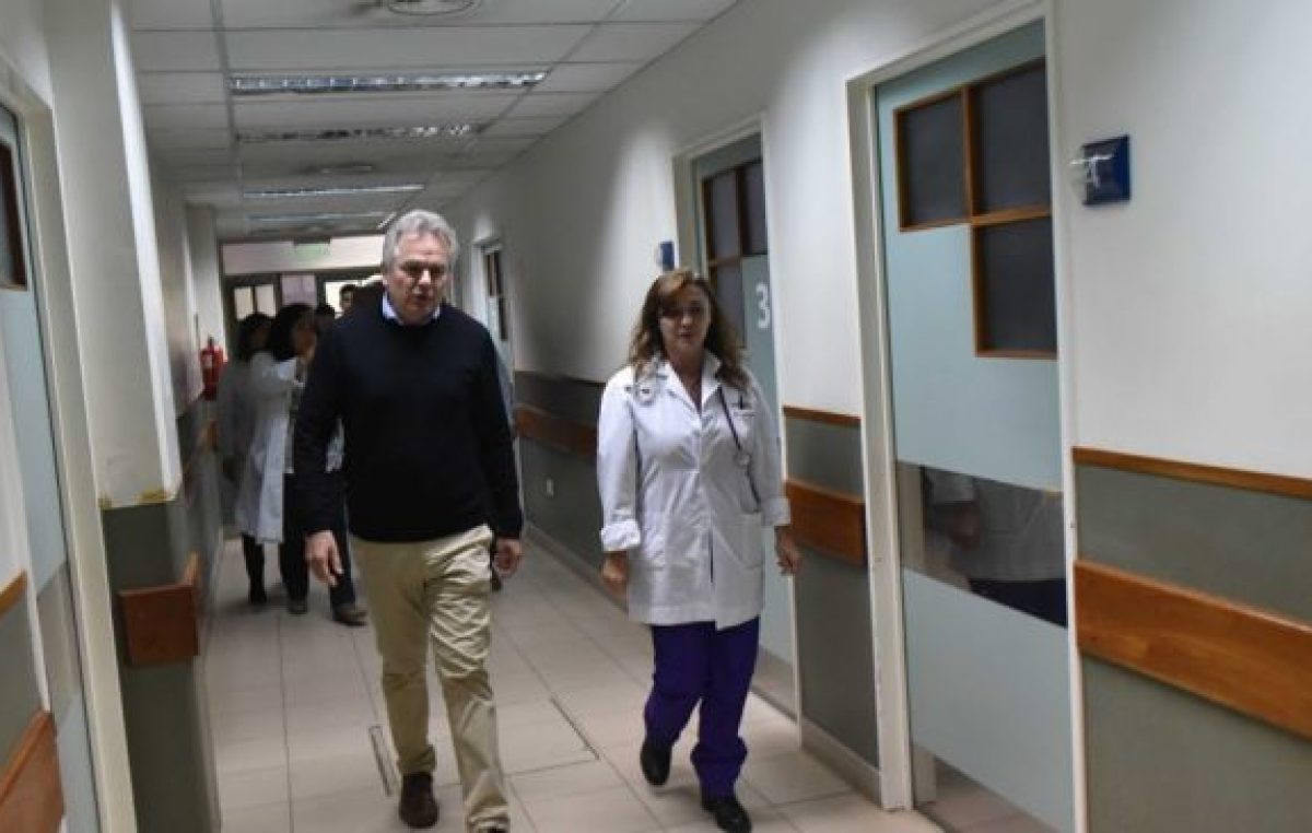 El intendente de Bahia en el Hospital Municipal: «Es impresionante el trabajo que están llevando a cabo»